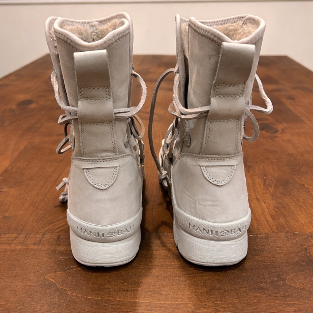 Manitobah Pacific Half Waterproof Shearling Lined Winter Boots Pumice Size 5 - Picture 4 of 6